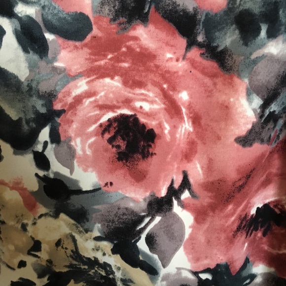 Floral maxi dress - Picture 2 of 3